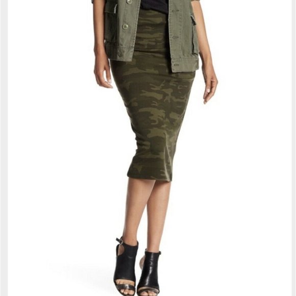 Sanctuary Dresses & Skirts - Sanctuary Camo Camouflage Ponte Midi Pencil Skirt